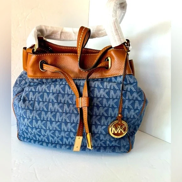 MICHAEL Michael Kors | Bags | Michael Kors Nwt Marina  display picture 2